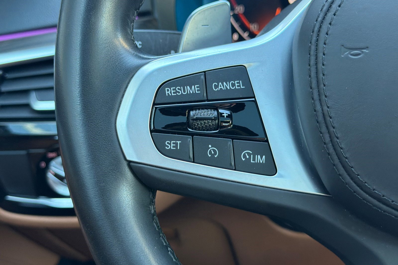 Certified 2023 BMW 540i w/ M Sport Package image 31