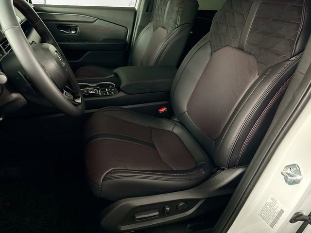 New 2026 Honda Pilot Black Edition image 31