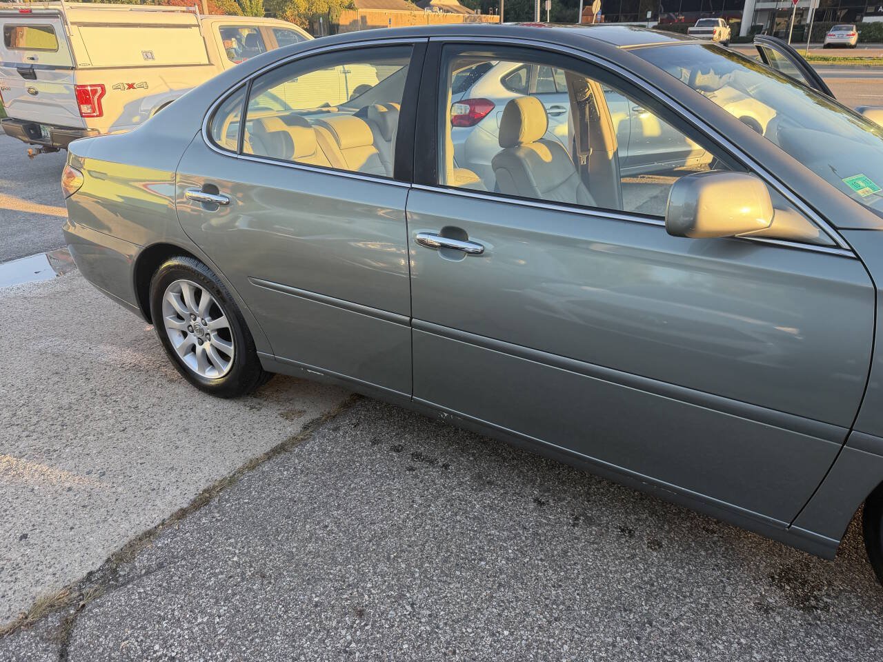 Used 2002 Lexus ES 330 FWD image 24