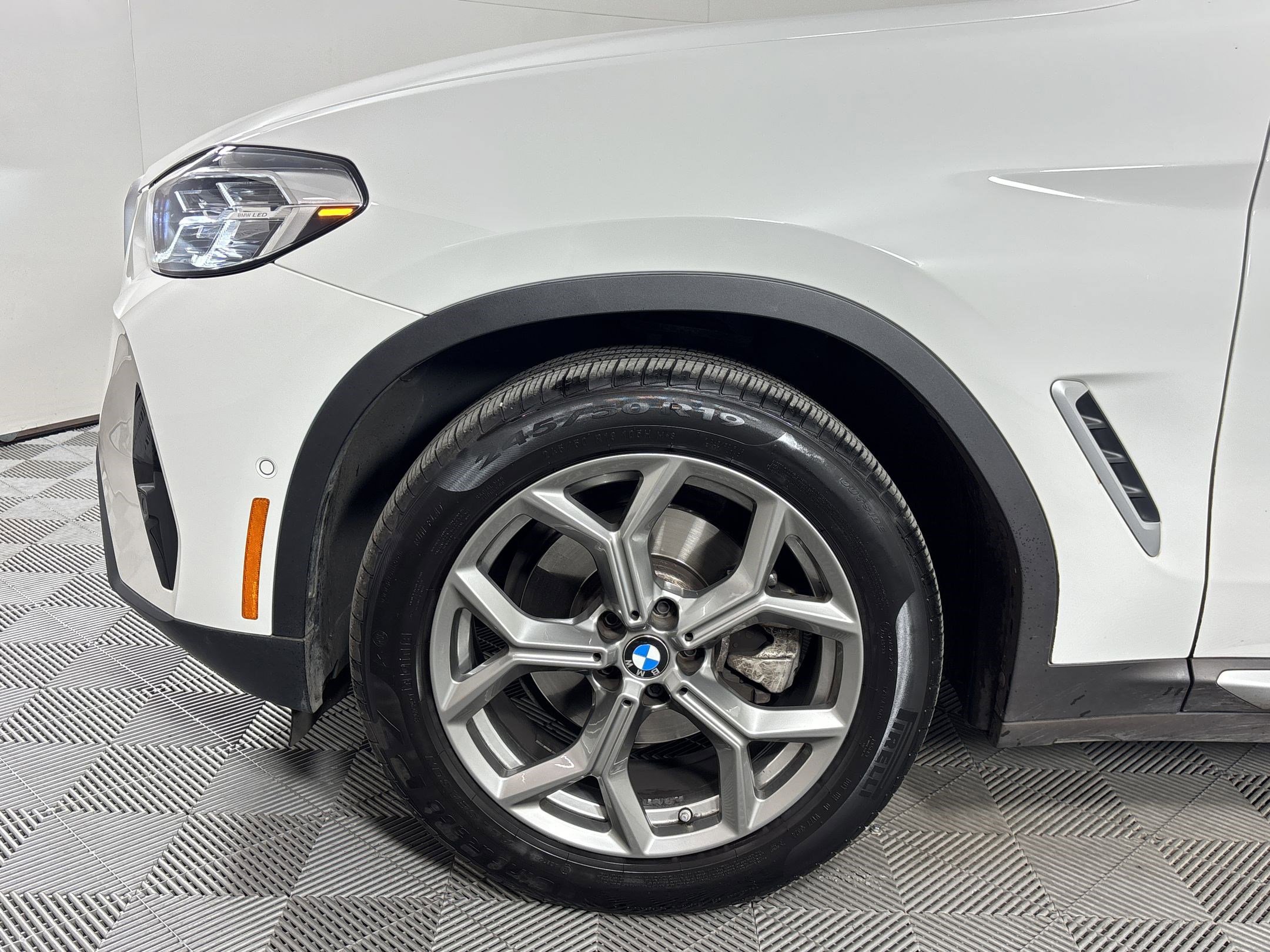 Certified 2023 BMW X3 sDrive30i w/ Convenience Package RWD image 11