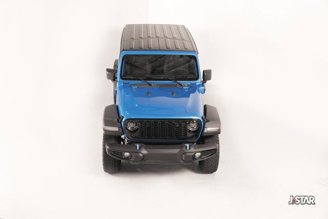 Used 2024 Jeep Wrangler Unlimited AWD/4WD image 7