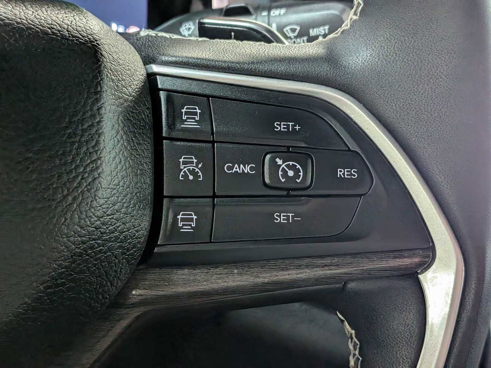 Used 2024 Jeep Grand Cherokee Limited 4xe image 28