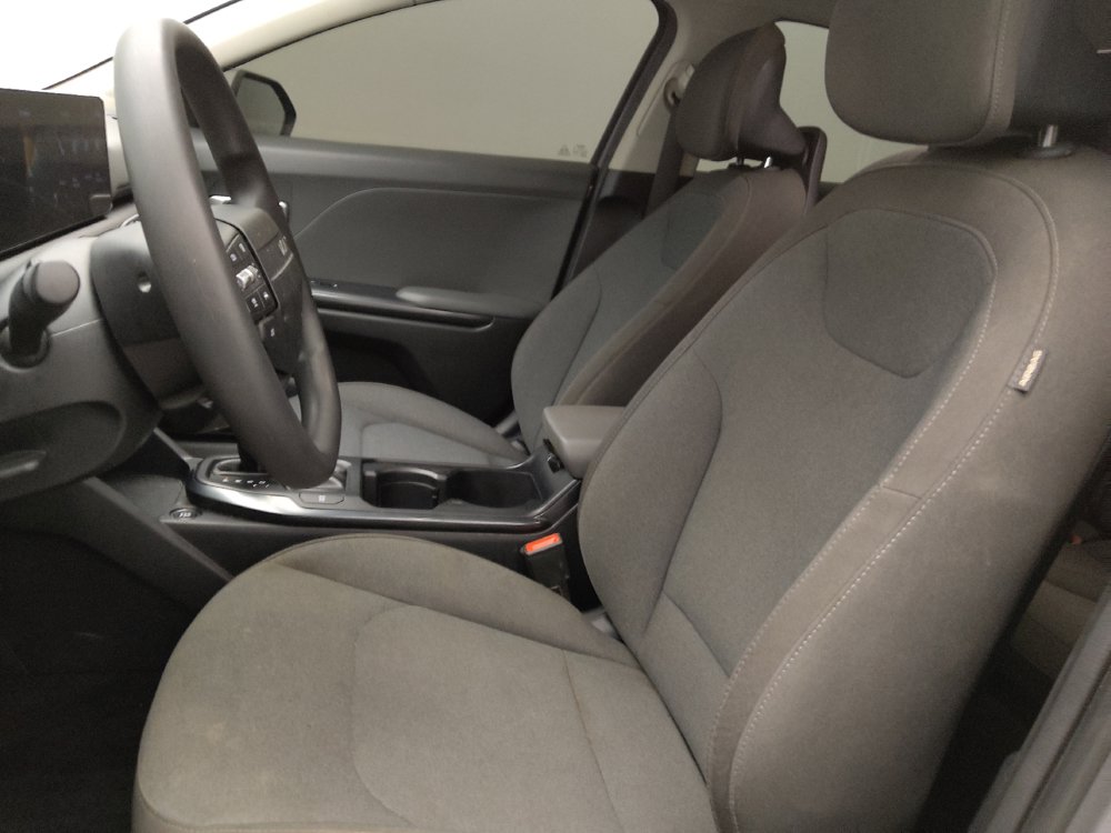 Used 2025 Kia K4 FWD image 17