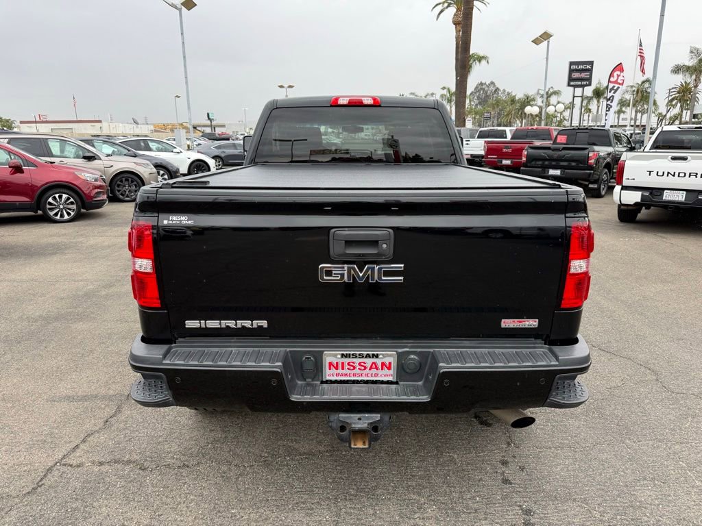Used 2017 GMC Sierra 2500 SLT w/ All Terrain HD Package AWD/4WD image 5