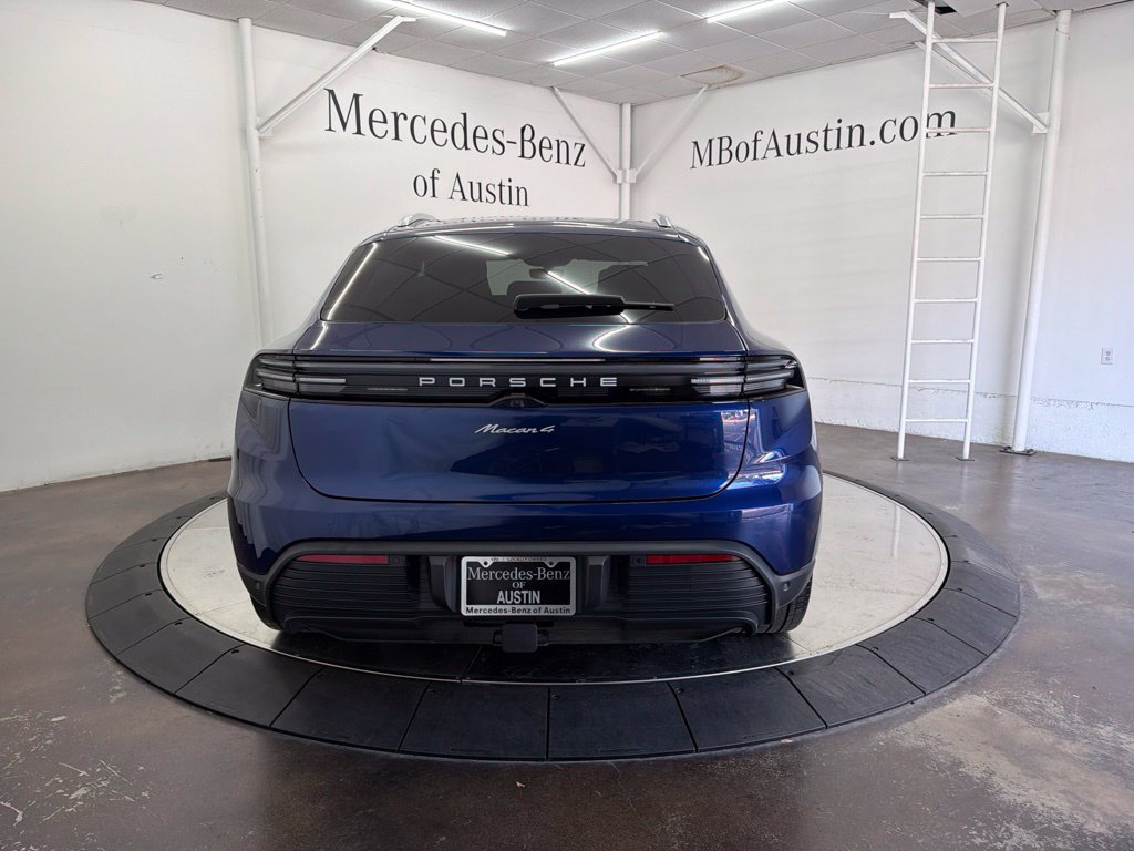Used 2024 Porsche Macan 4 Electric AWD/4WD image 7