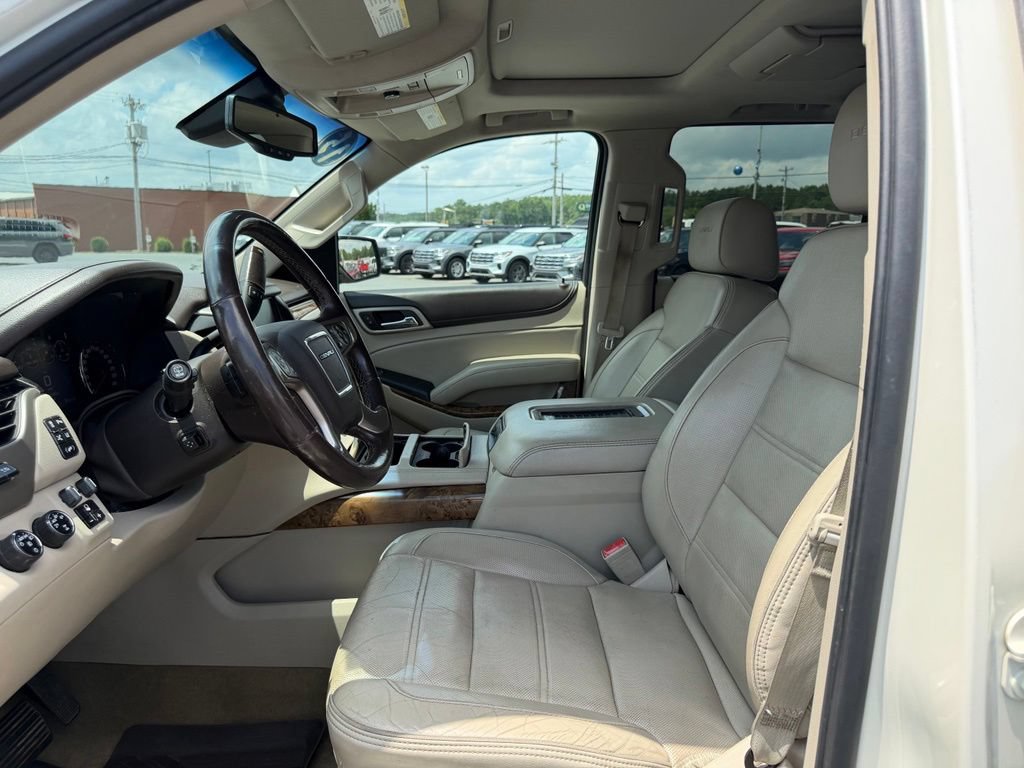 Used 2015 GMC Yukon XL Denali w/ Premium Package AWD/4WD image 16