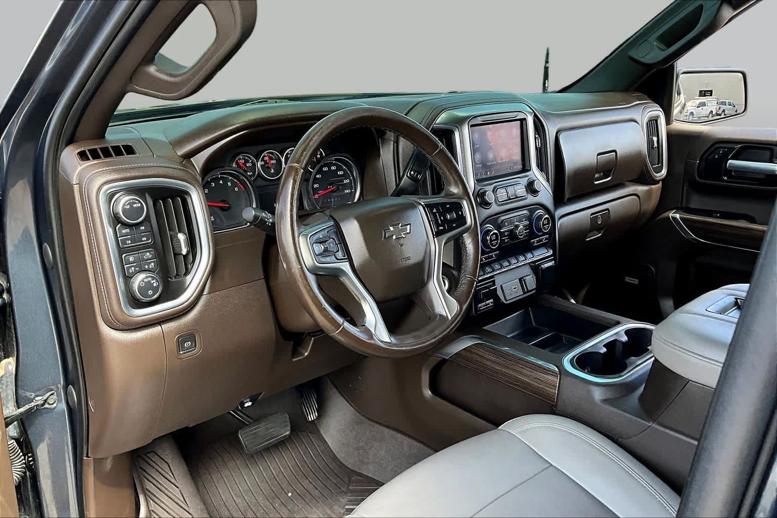 Used 2021 Chevrolet Silverado 1500 LT Trail Boss w/ Convenience Package II AWD/4WD image 17