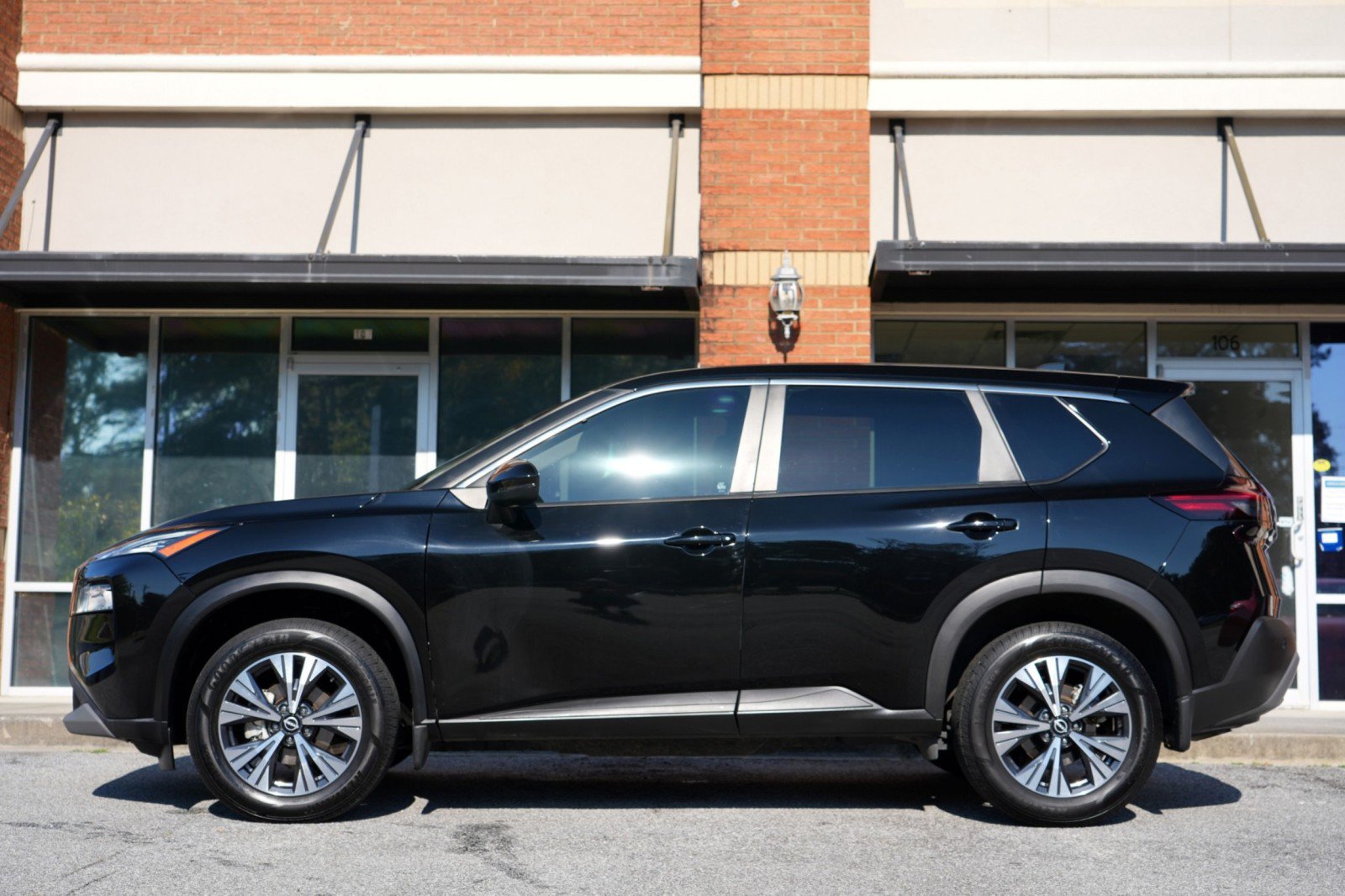 Used 2022 Nissan Rogue SV AWD/4WD image 8
