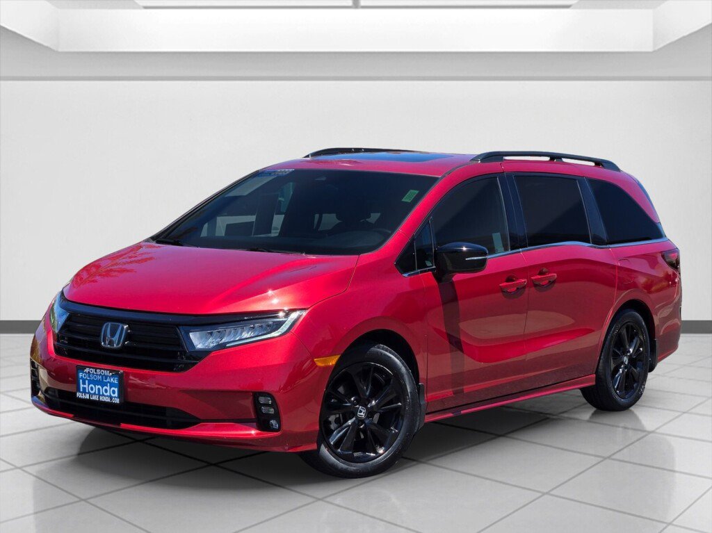 Certified 2023 Honda Odyssey Sport image 9