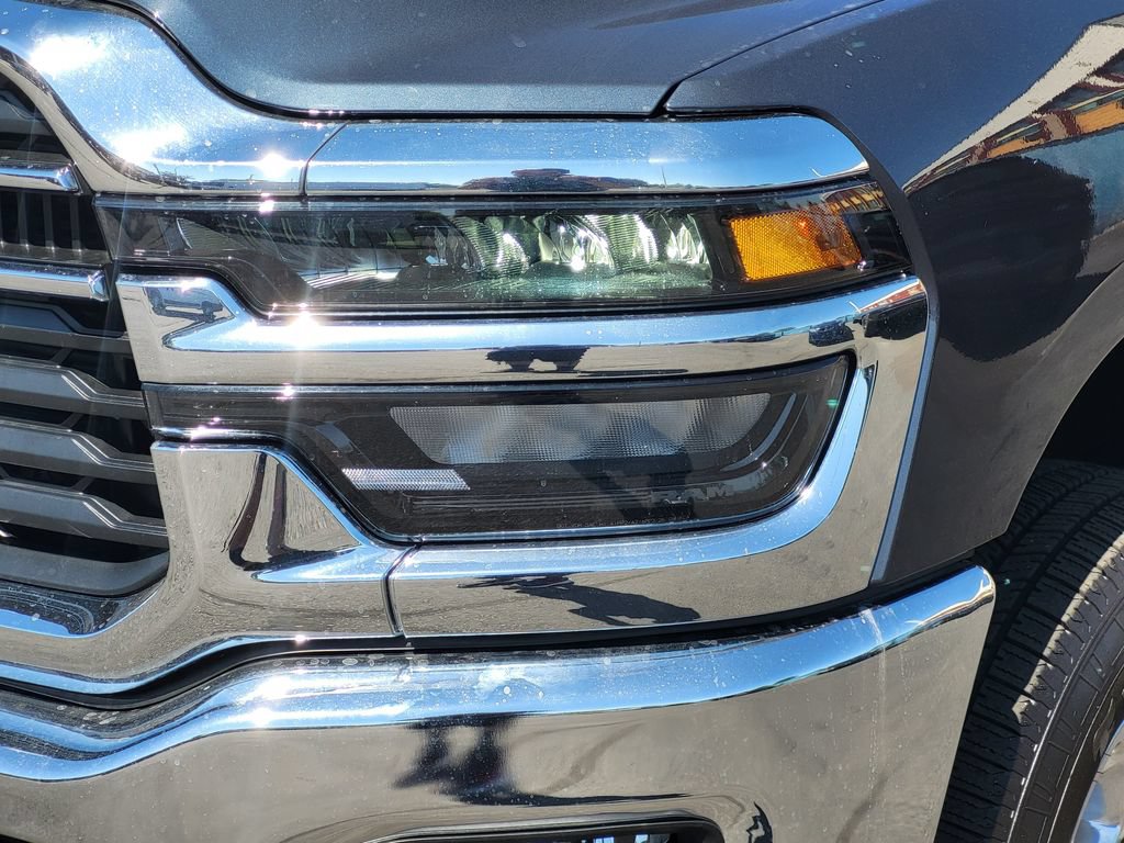 Used 2025 RAM 2500 Big Horn AWD/4WD image 7