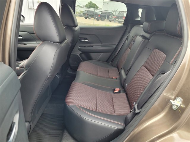 New 2026 Nissan Kicks SR image 6