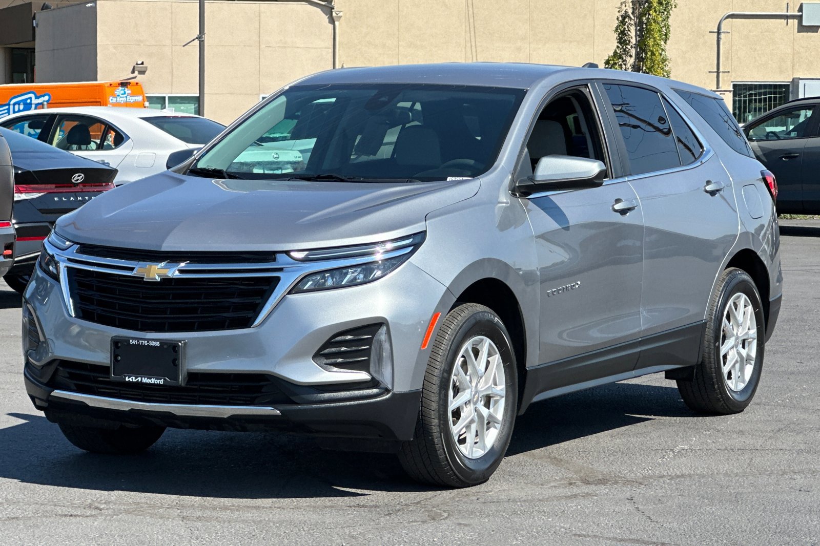 Used 2023 Chevrolet Equinox LT image 9