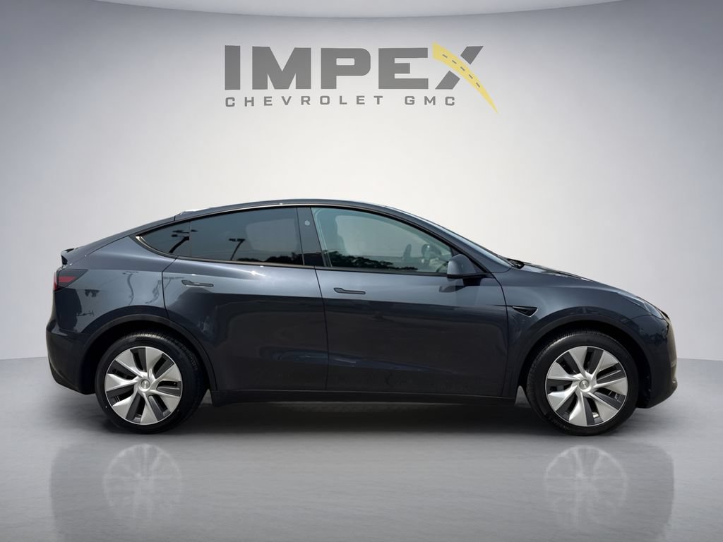 Used 2024 Tesla Model Y Long Range AWD/4WD image 6