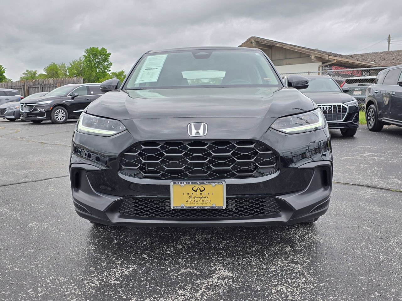 Used 2025 Honda HR-V LX image 2