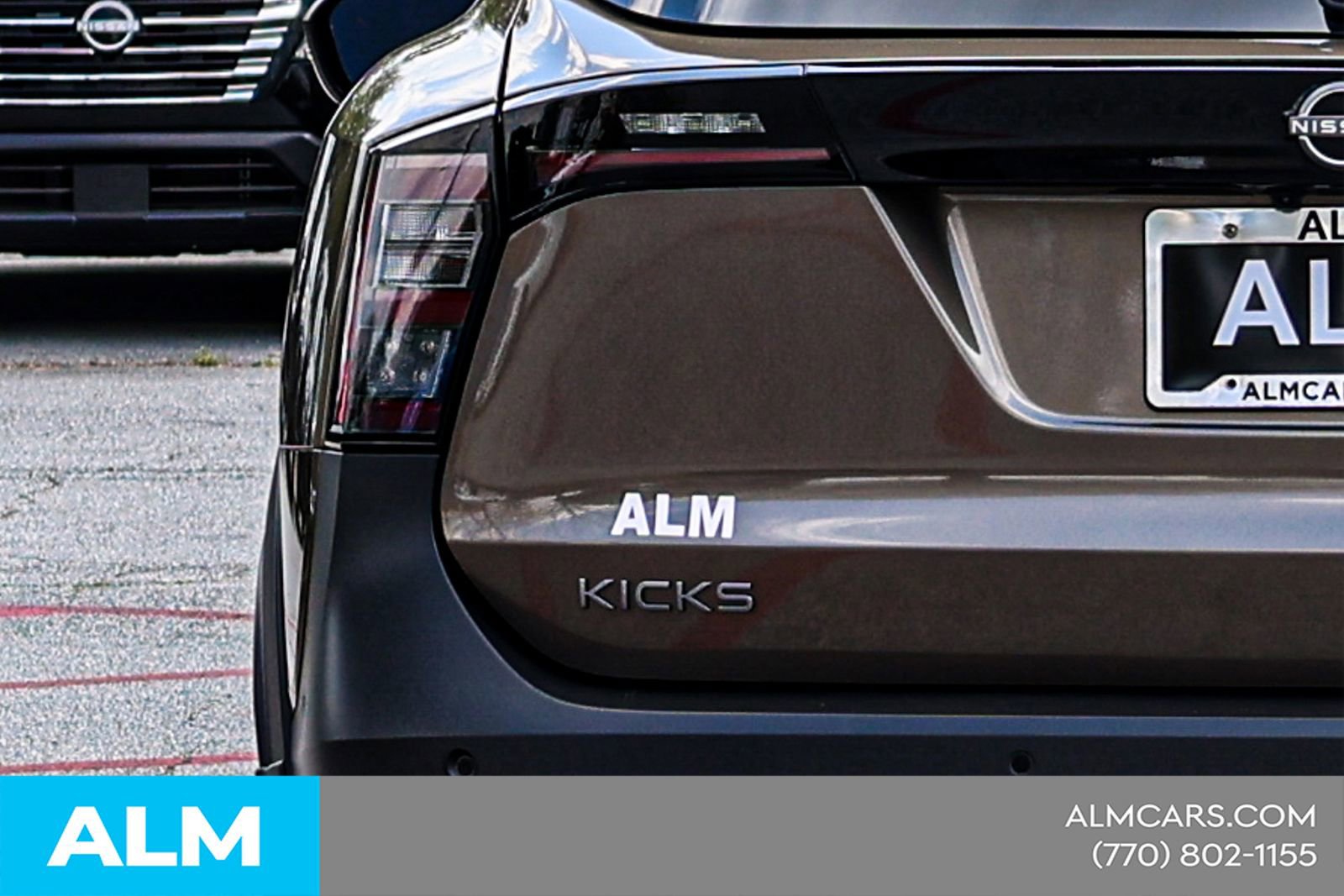 Used 2025 Nissan Kicks SR FWD image 14