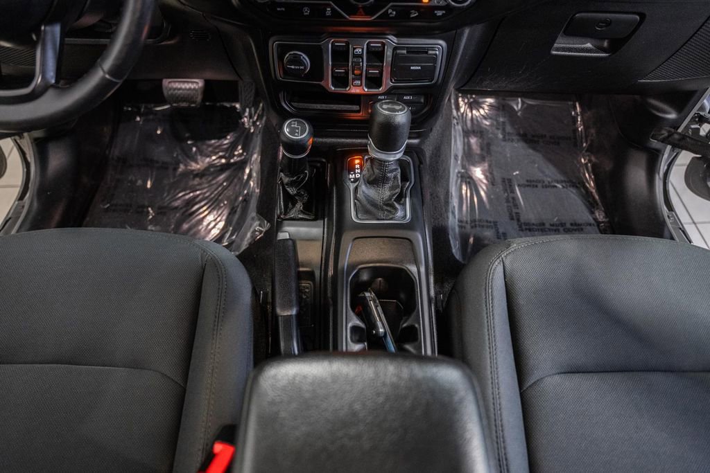 Certified 2021 Jeep Wrangler Unlimited Sport image 32