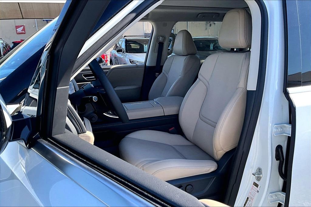 New 2026 INFINITI QX80 Pure w/ Cargo Package RWD image 13