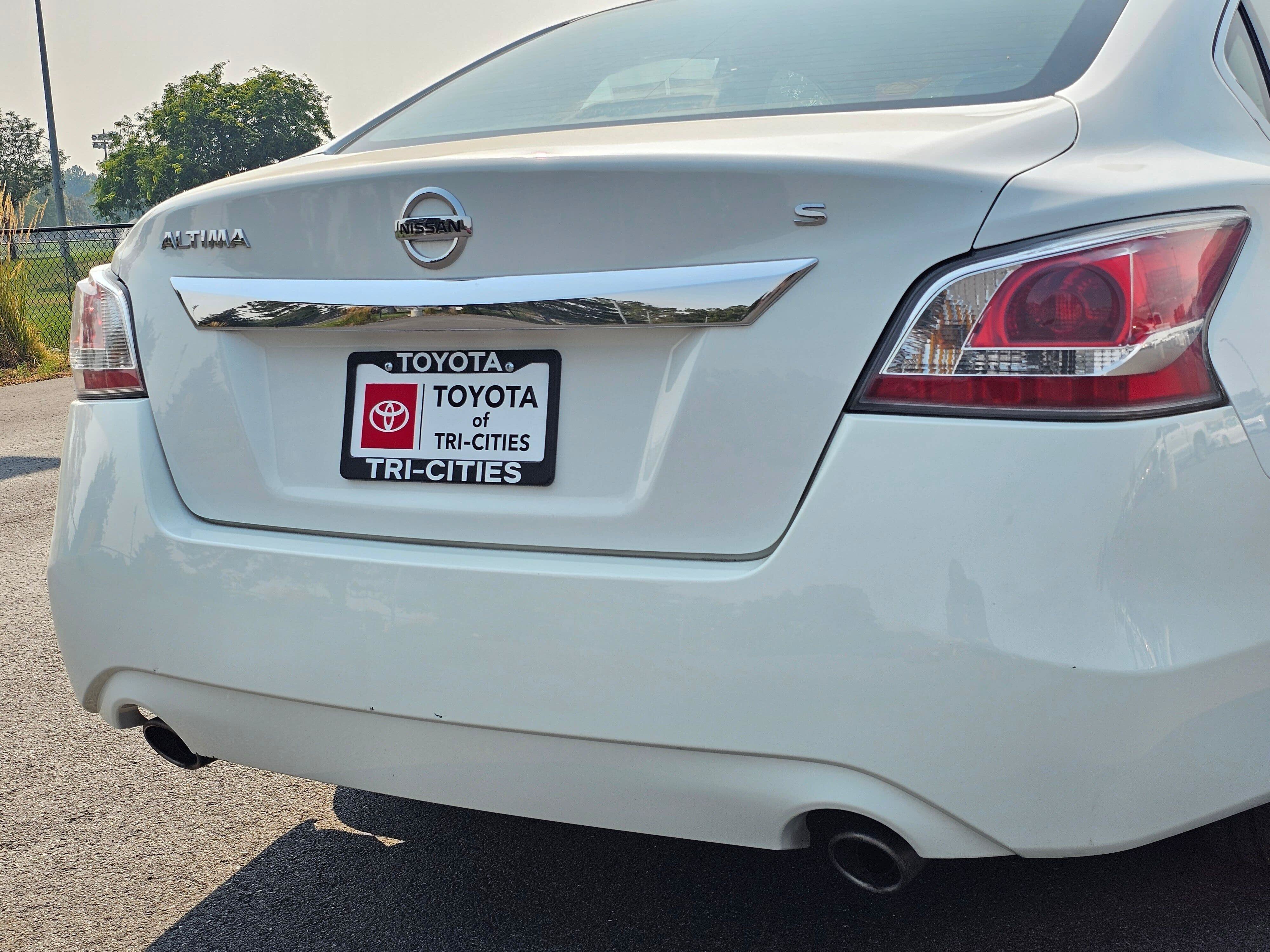 Used 2015 Nissan Altima 2.5 S FWD image 12