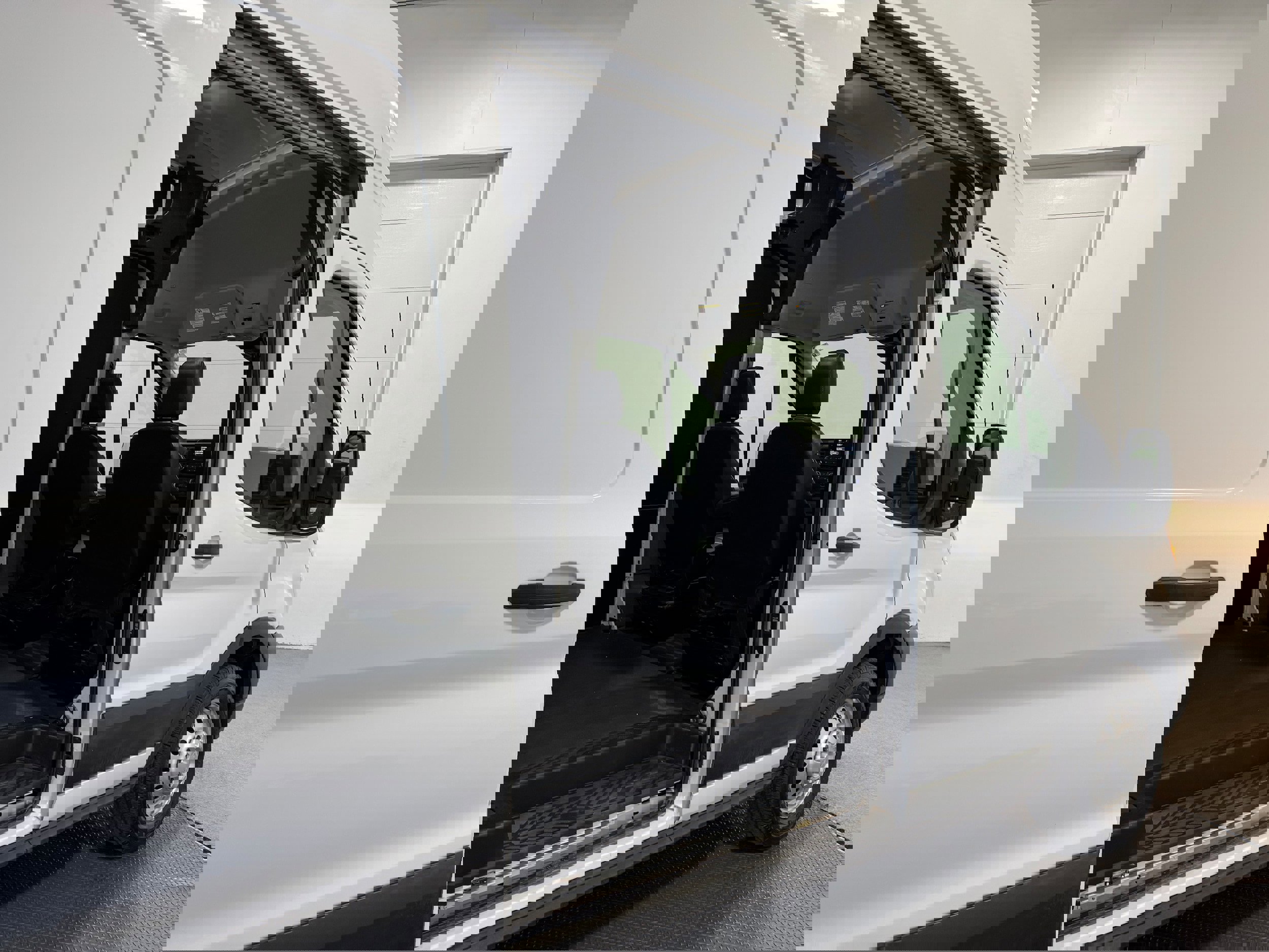 Used 2022 Ford Transit 350 148 High Roof AWD w/ Load Area Protection Package image 18