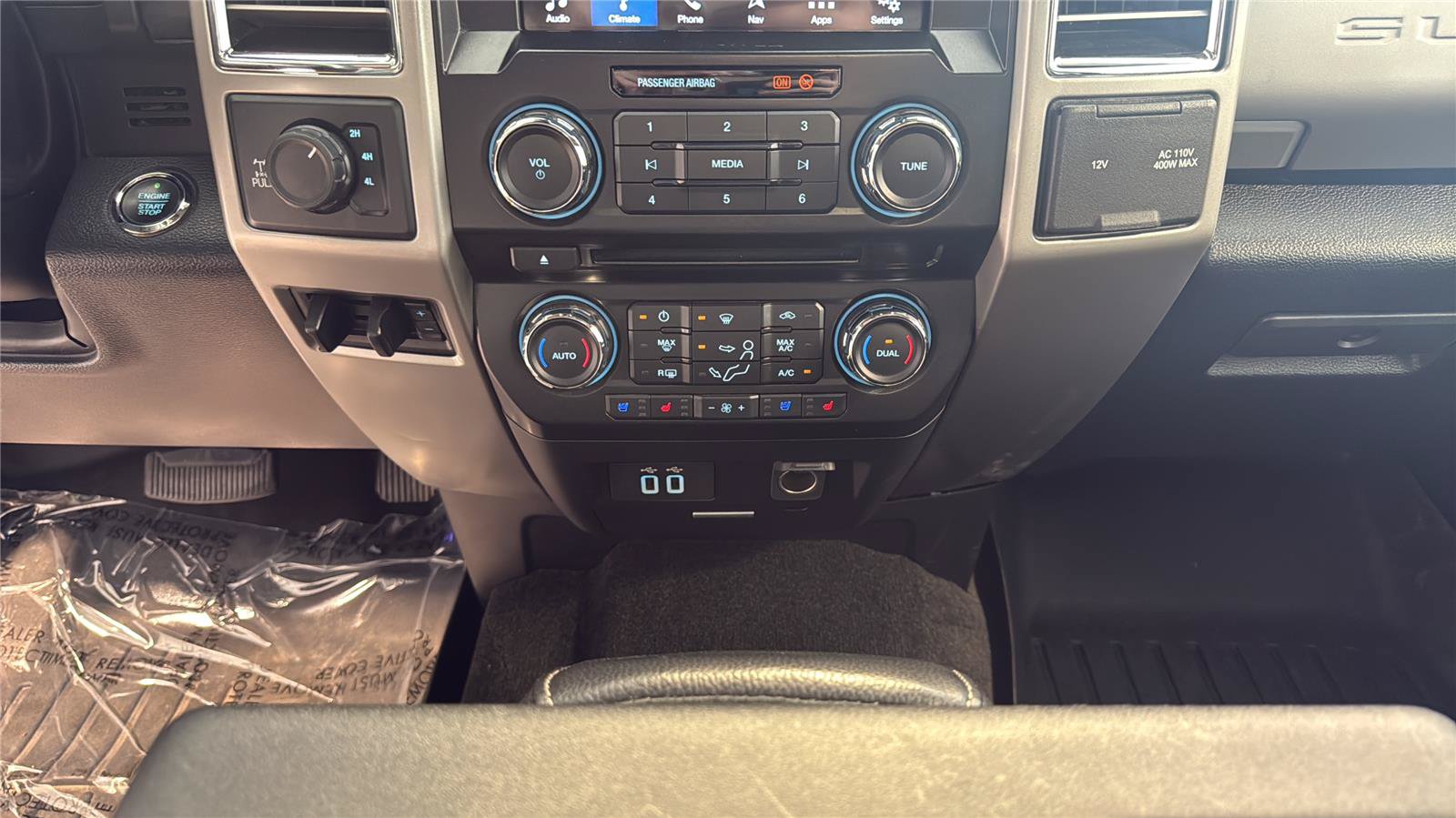 Certified 2017 Ford F250 Lariat w/ Lariat Ultimate Package AWD/4WD image 26