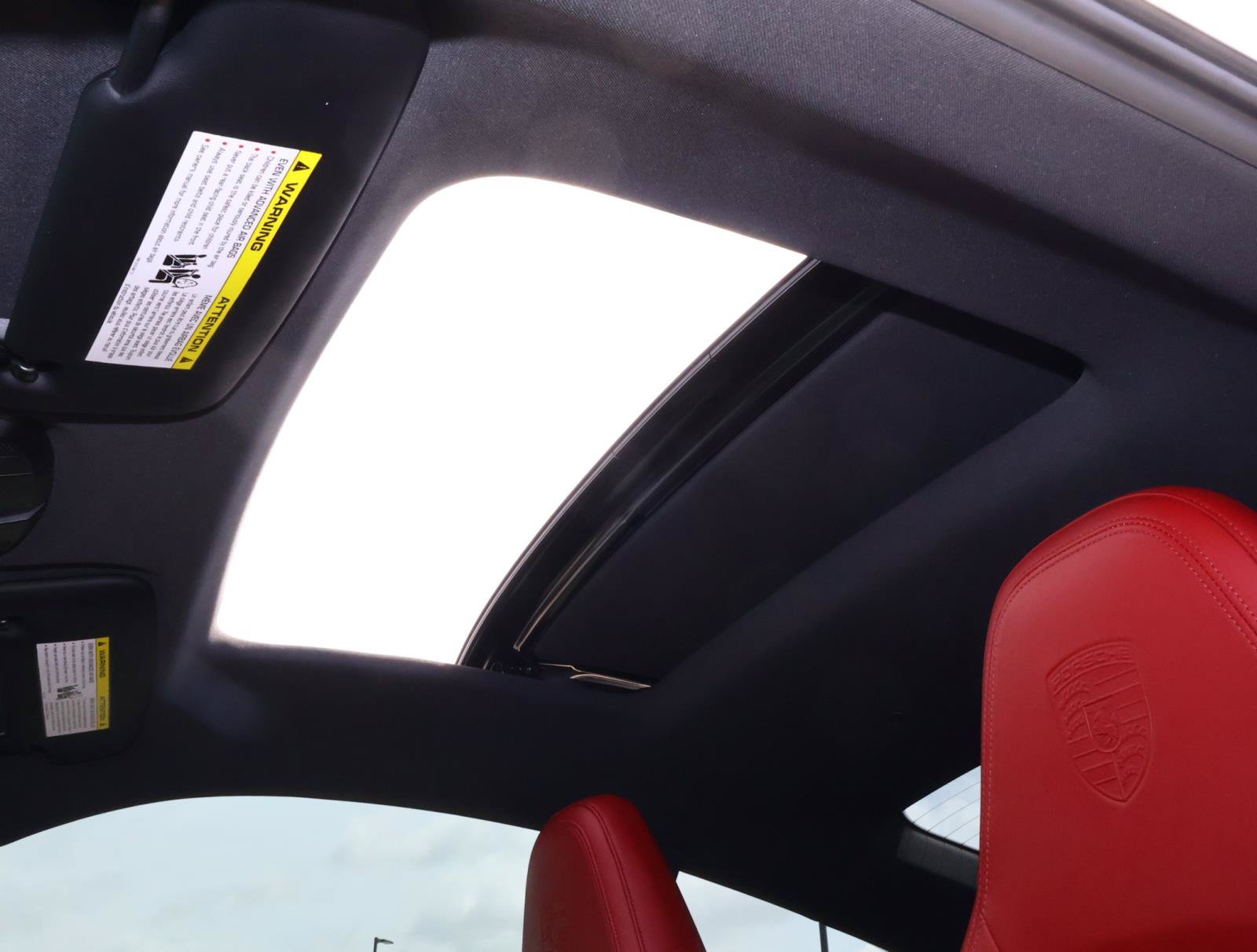 Used 2022 Porsche 911 Carrera RWD image 19