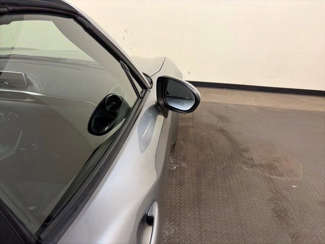 Used 2017 FIAT 124 Spider Classica image 11