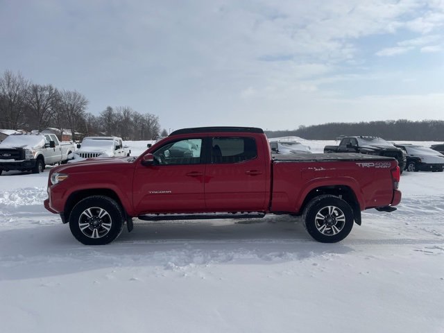 Used 2018 Toyota Tacoma TRD Sport image 10