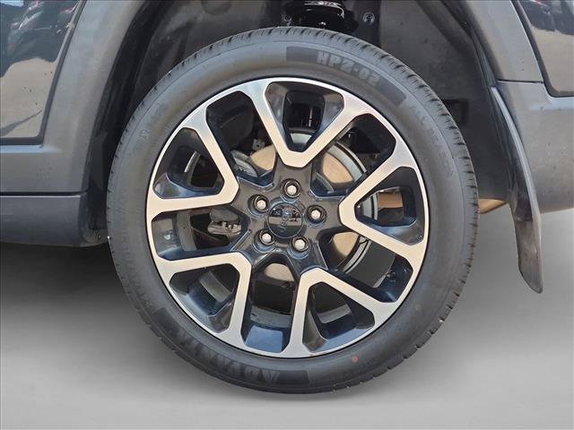 Used 2018 Jeep Compass Limited w/ Safe & Security Group FWD image 23