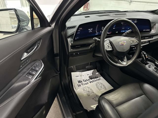 Certified 2025 Cadillac XT4 Premium Luxury w/ Cold Weather Package image 14