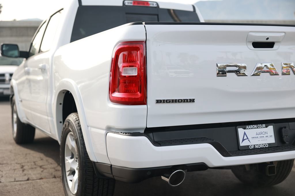 New 2026 RAM 1500 4x4 Crew Cab image 9