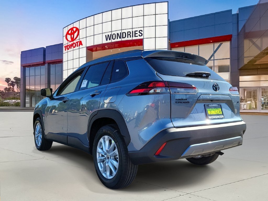 New 2026 Toyota Corolla Cross LE FWD image 3