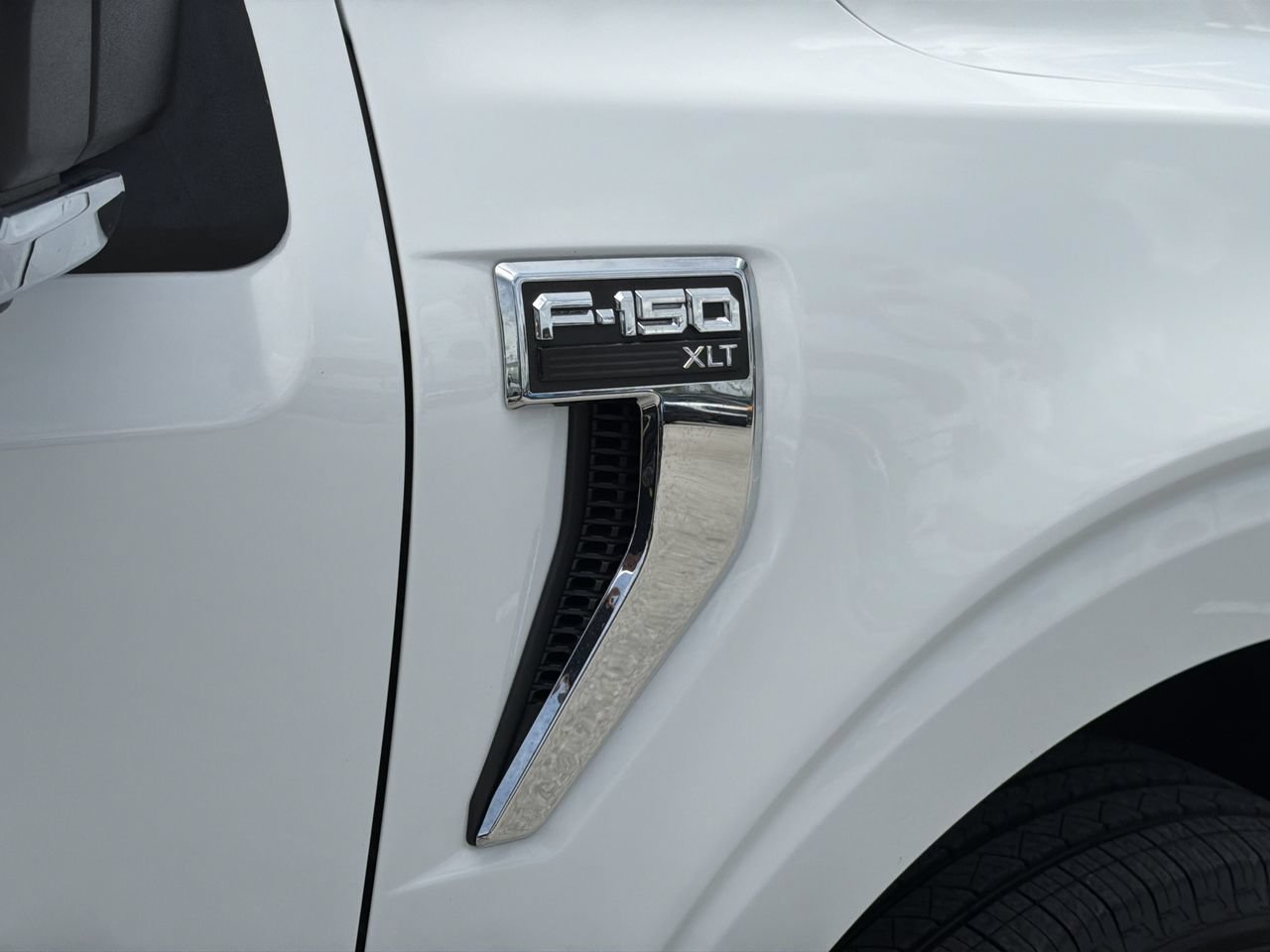 Used 2024 Ford F150 XLT w/ Equipment Group 302A MID AWD/4WD image 9