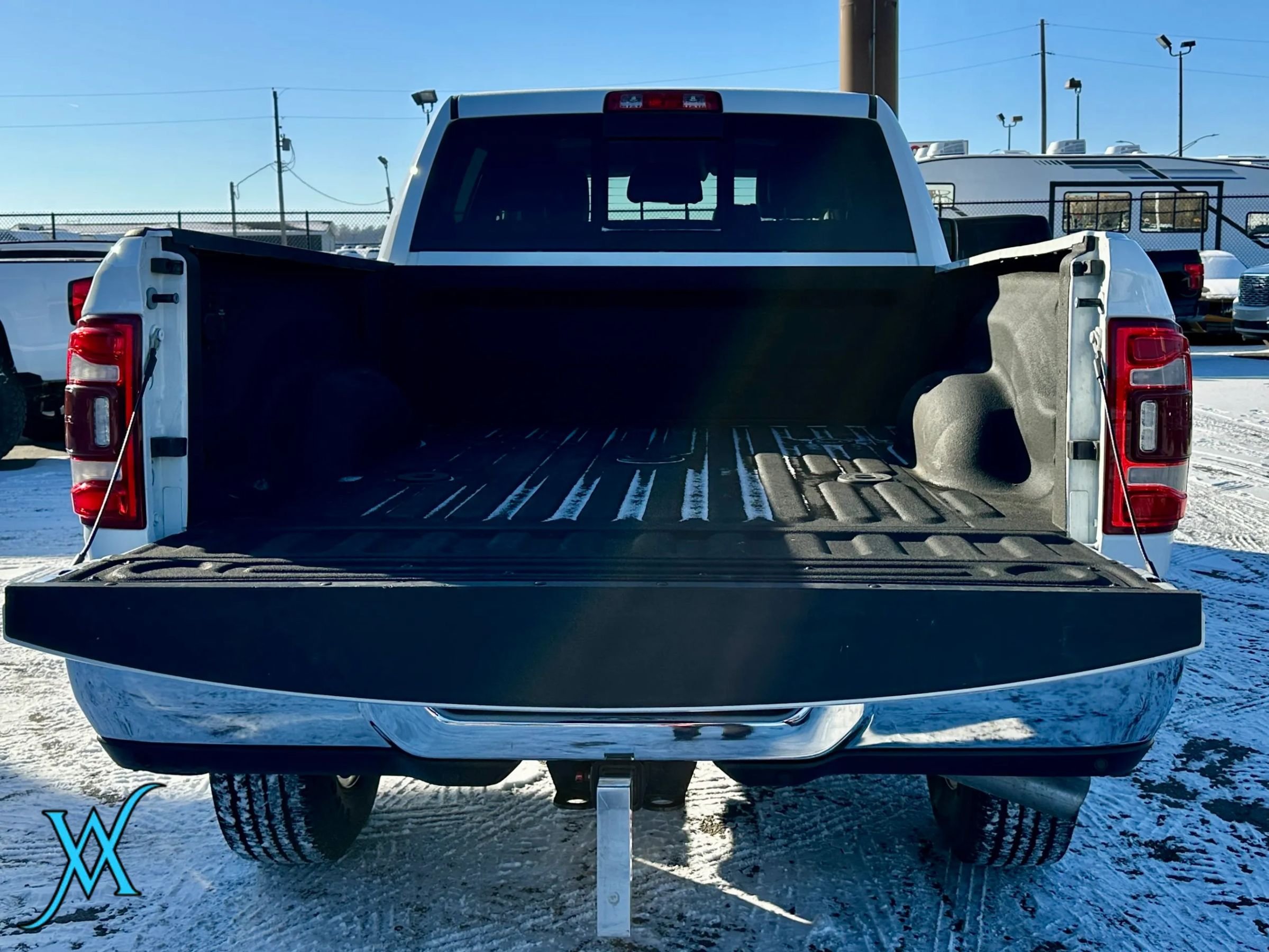 Used 2024 RAM 2500 Laramie AWD/4WD image 41