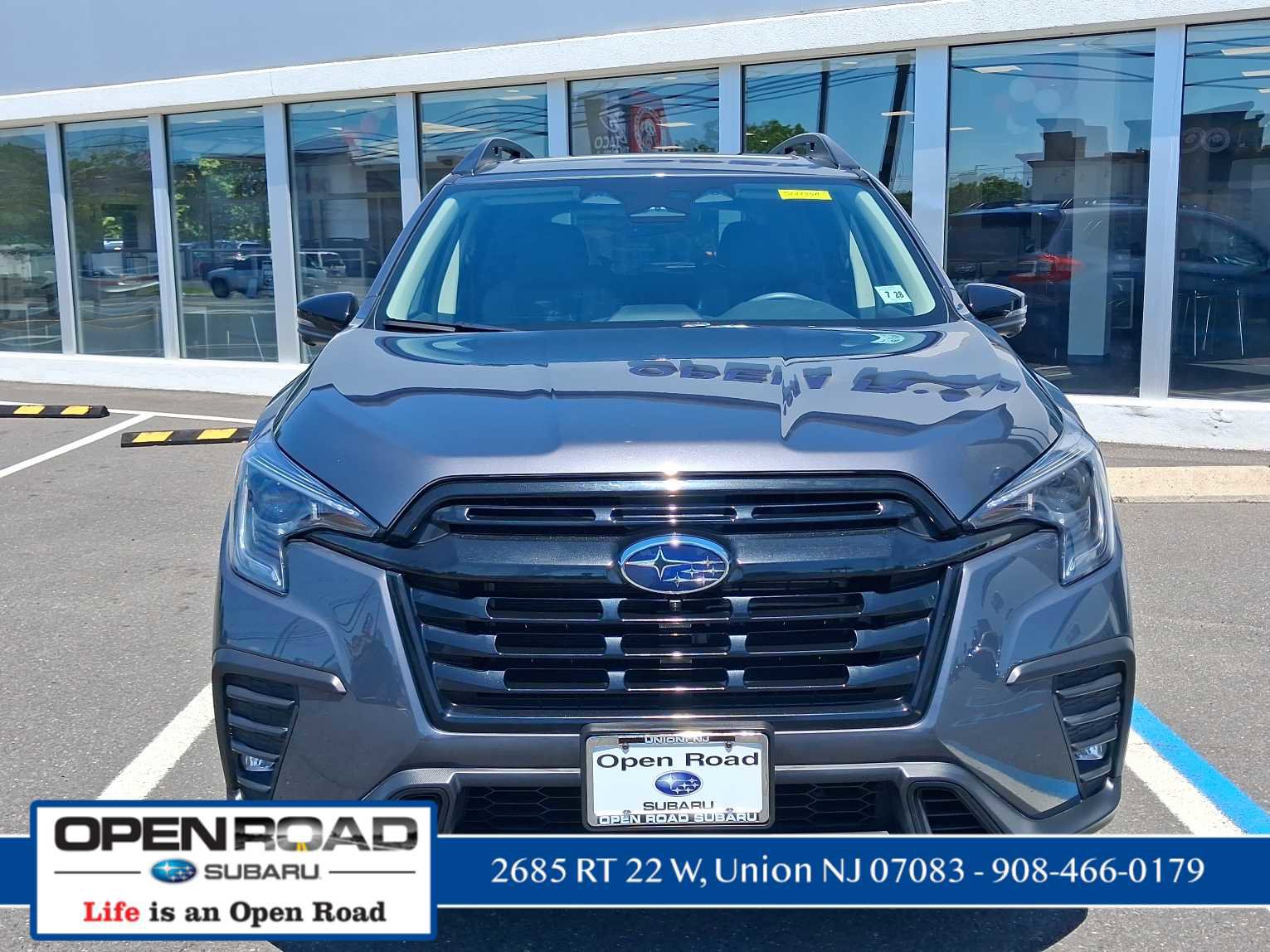 Used 2023 Subaru Ascent Onyx Edition Limited AWD/4WD image 2