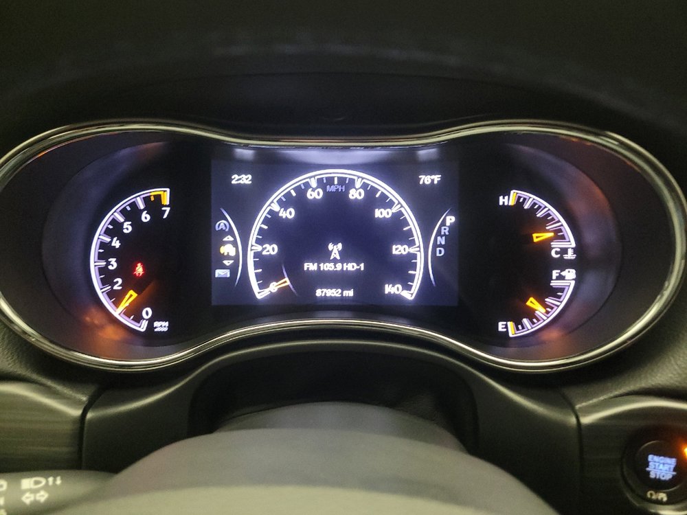 Used 2019 Jeep Grand Cherokee Laredo AWD/4WD image 23