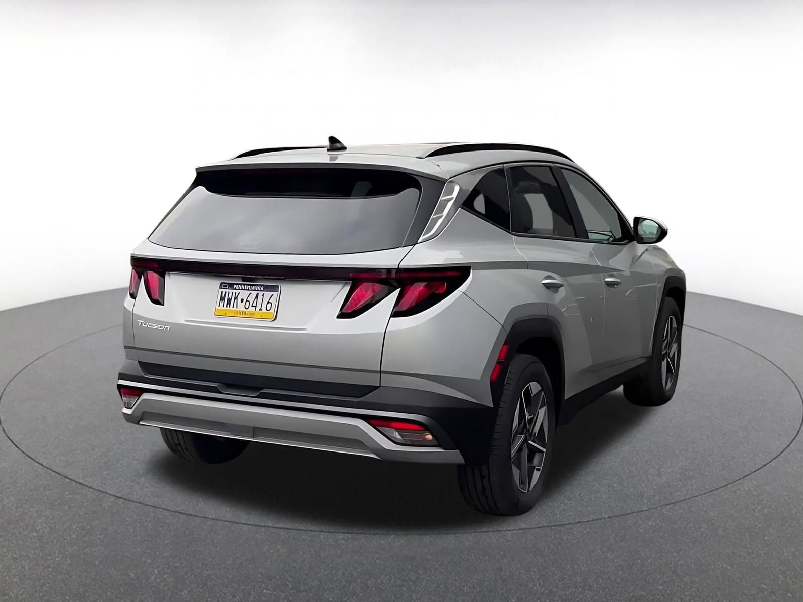 Used 2025 Hyundai Tucson SEL FWD image 14