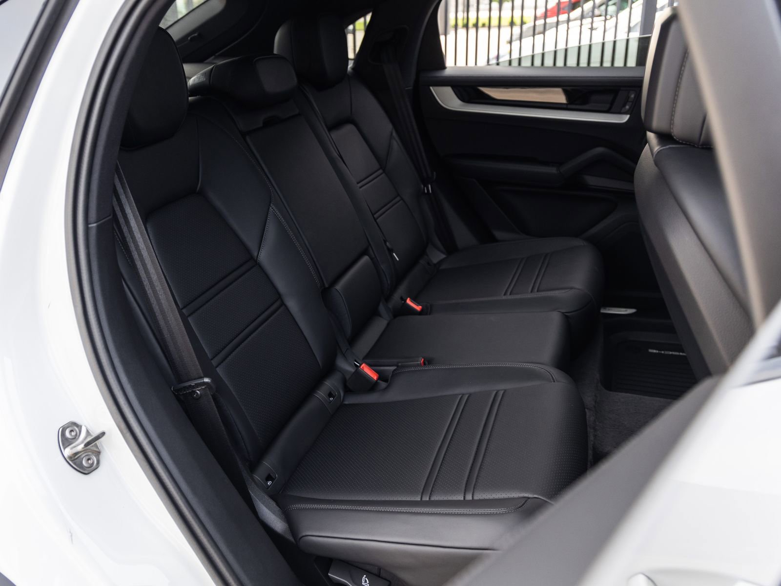 New 2025 Porsche Cayenne S AWD/4WD image 40