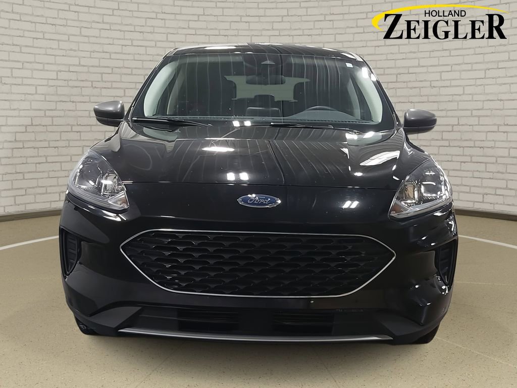Used 2022 Ford Escape SE image 2