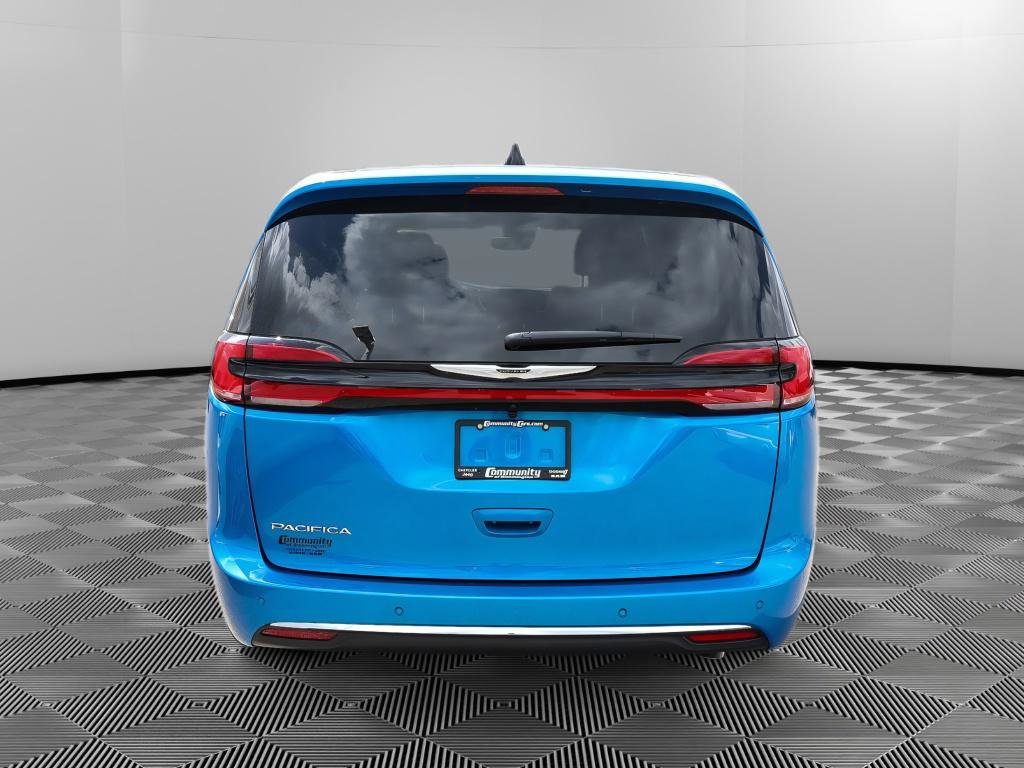 New 2026 Chrysler Pacifica Select FWD image 6