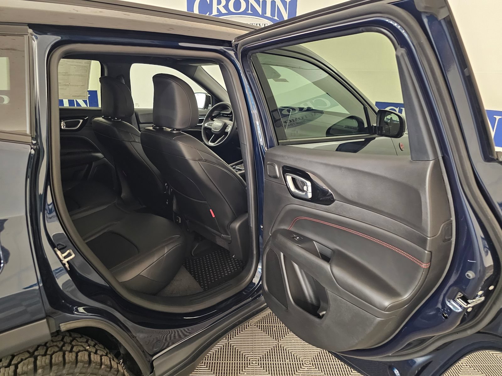 New 2026 Jeep Compass Trailhawk AWD/4WD image 25