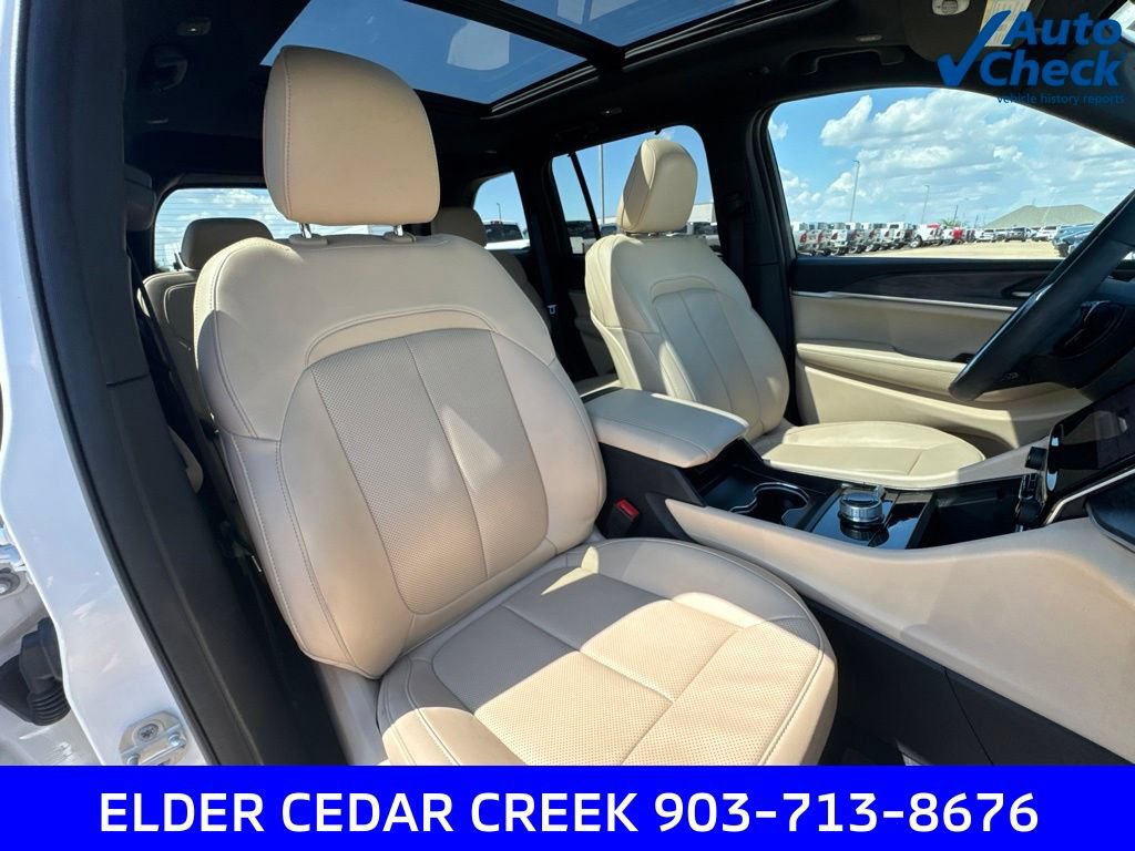 Used 2024 Jeep Grand Cherokee Limited w/ Luxury Tech Group II AWD/4WD image 34