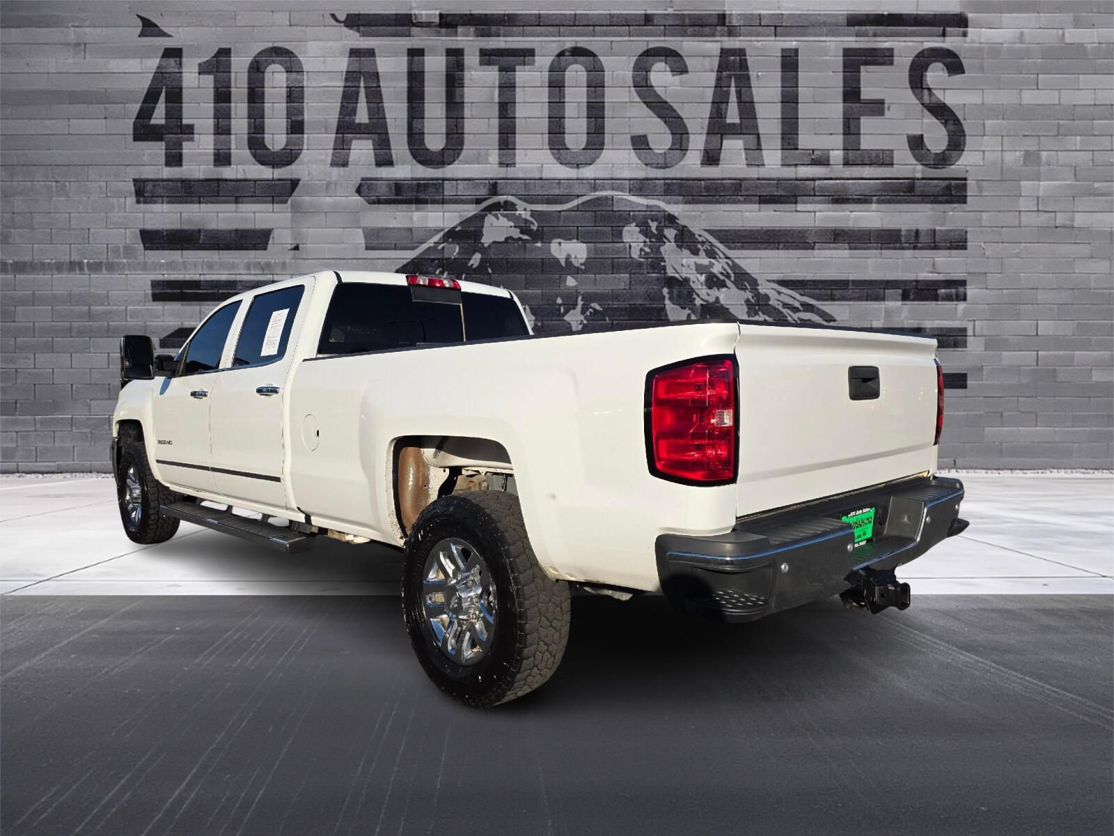 Used 2019 Chevrolet Silverado 3500 LTZ w/ Duramax Plus Package AWD/4WD image 8