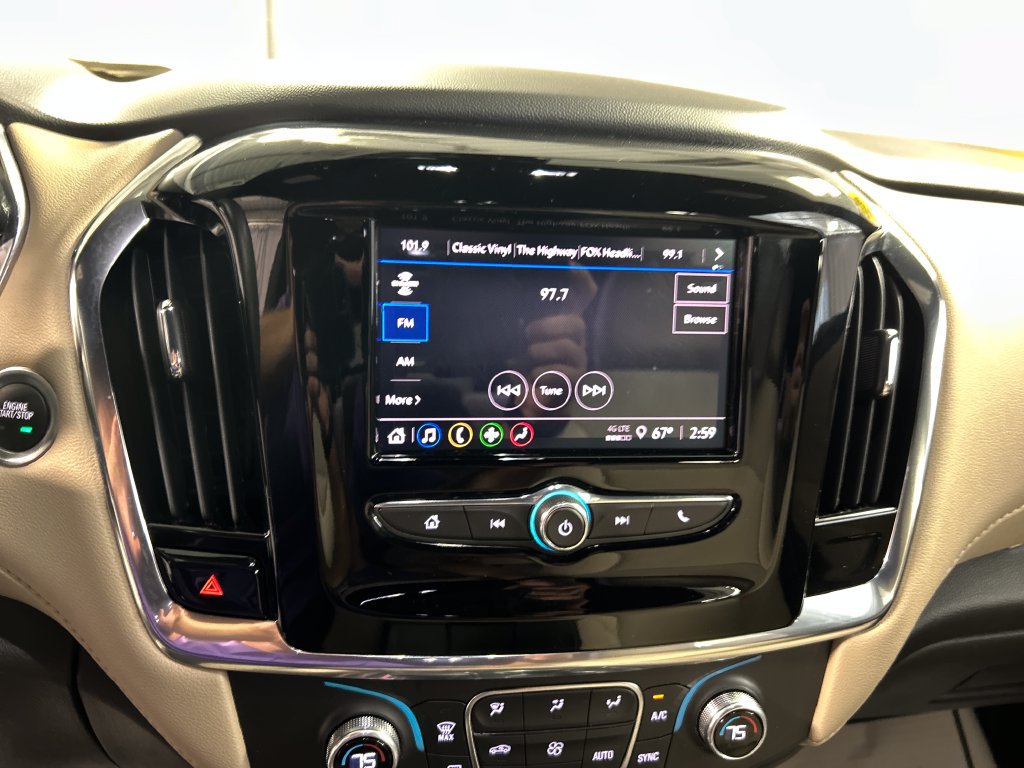 Used 2023 Chevrolet Traverse LS FWD image 16