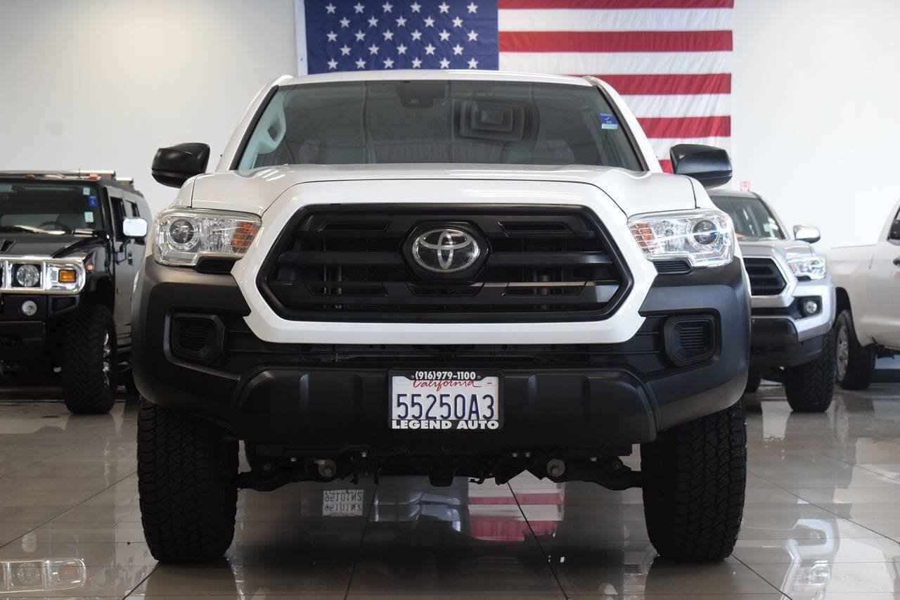 Used 2018 Toyota Tacoma SR RWD image 2