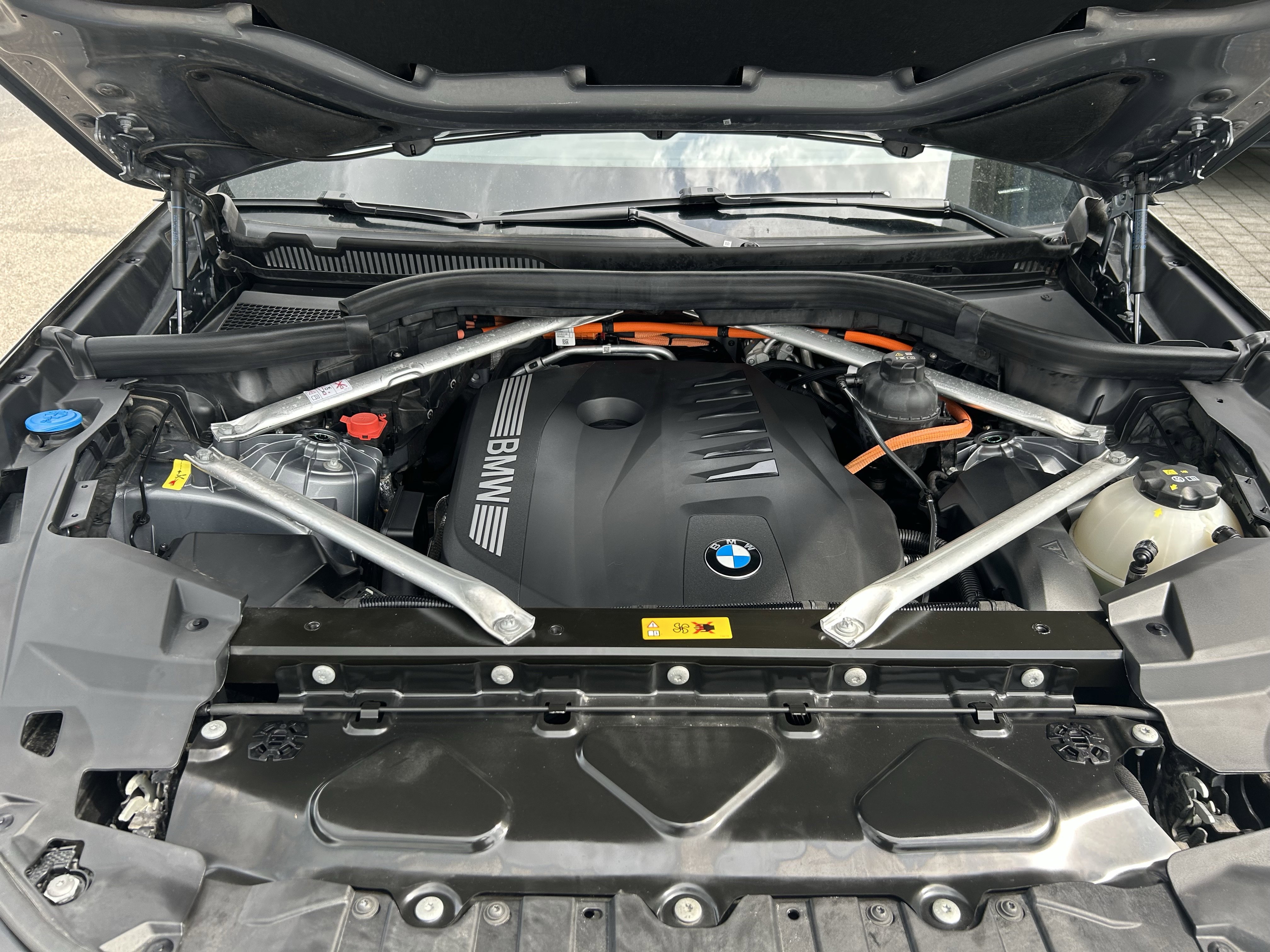 Used 2025 BMW X5 xDrive50e image 29