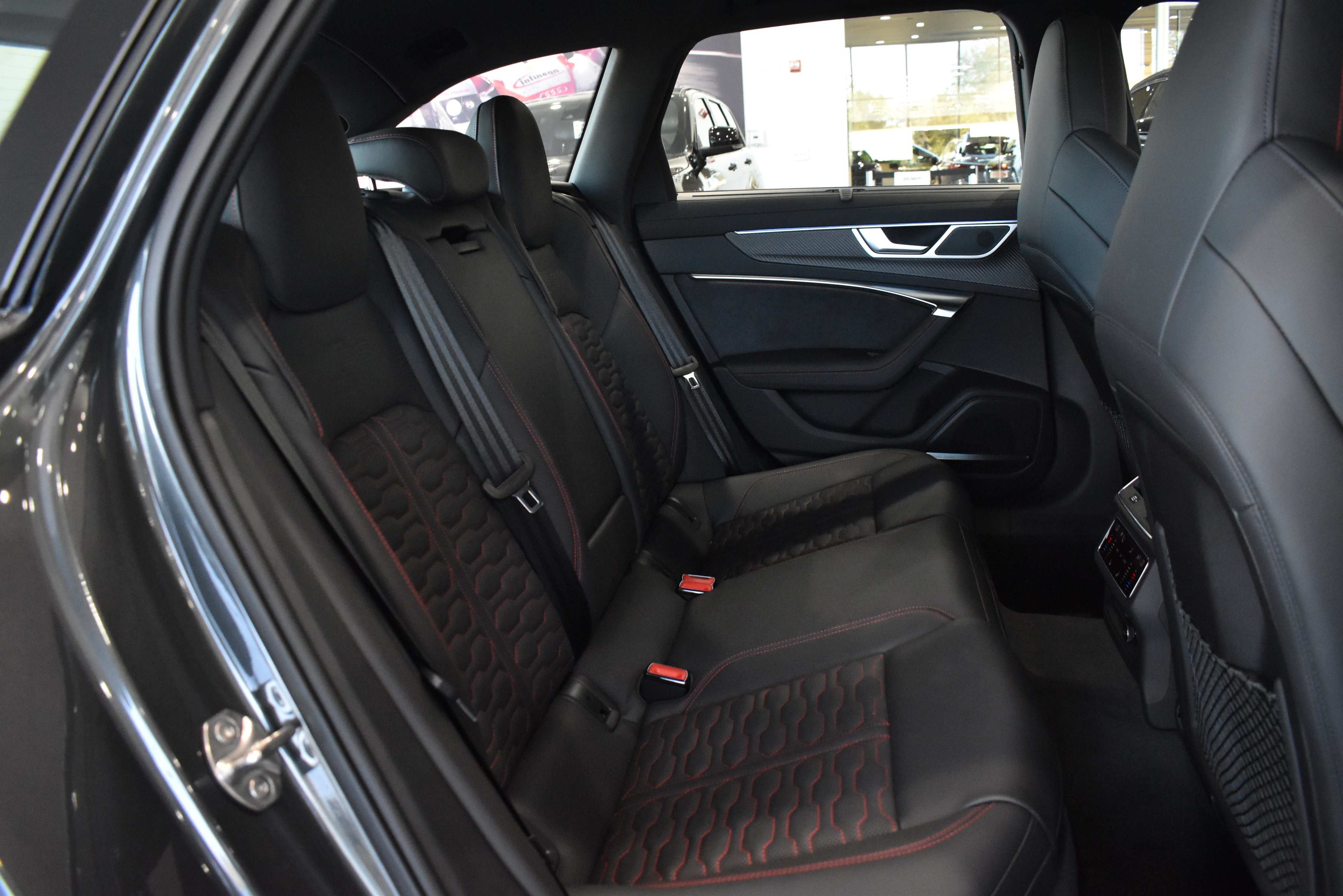 New 2026 Audi RS 6 performance image 32