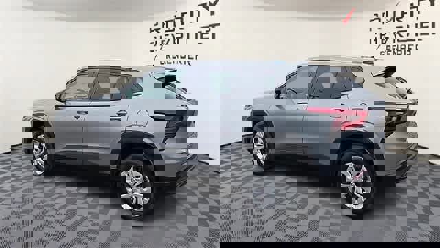 Certified 2024 Chevrolet Trax LS w/ Driver Confidence Package image 6