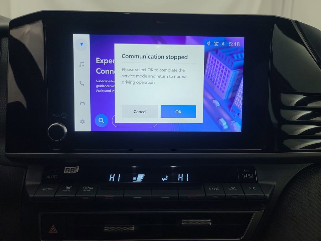 Used 2025 Toyota Camry SE image 32