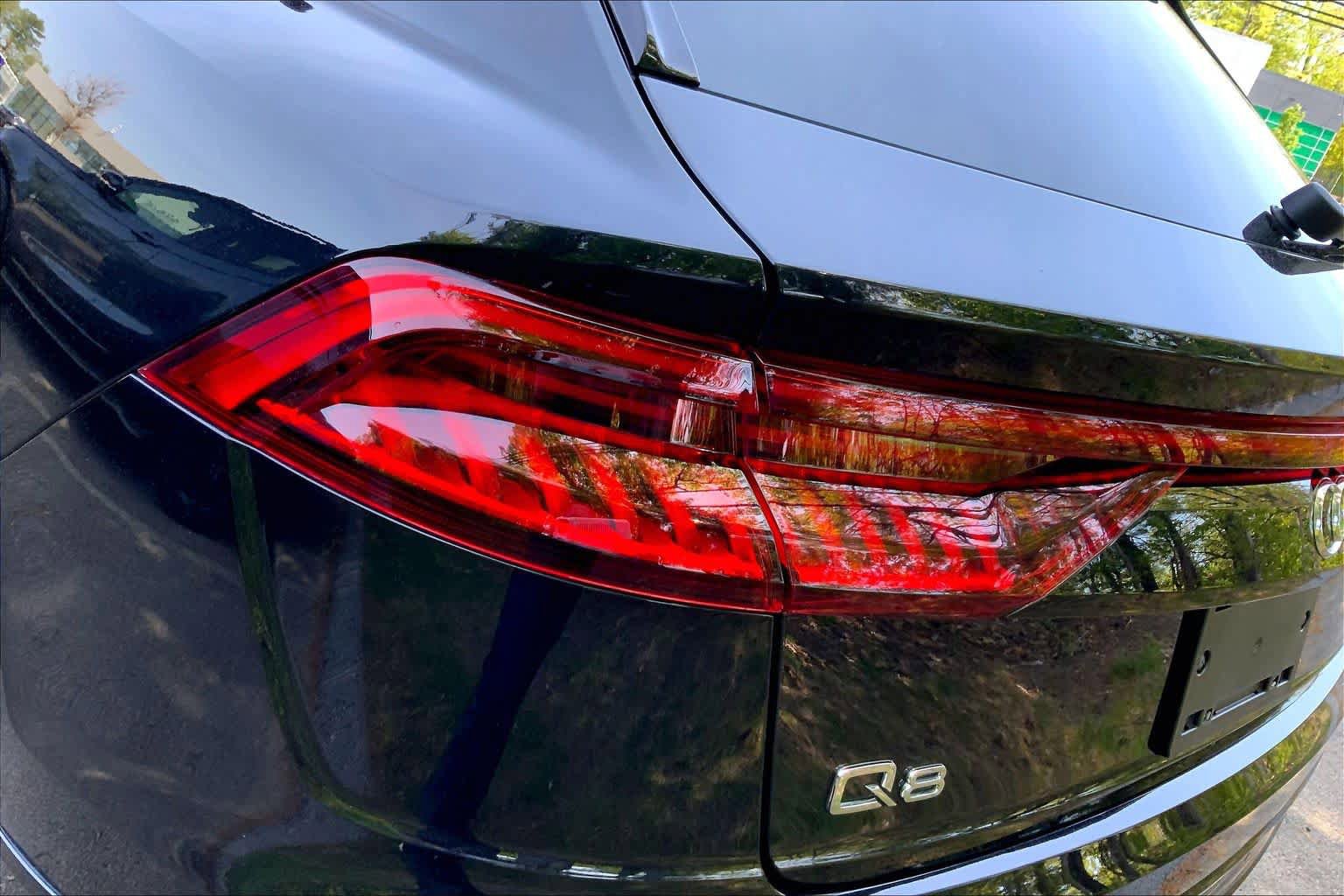 Used 2019 Audi Q8 Premium Plus w/ Premium Plus AWD/4WD image 27