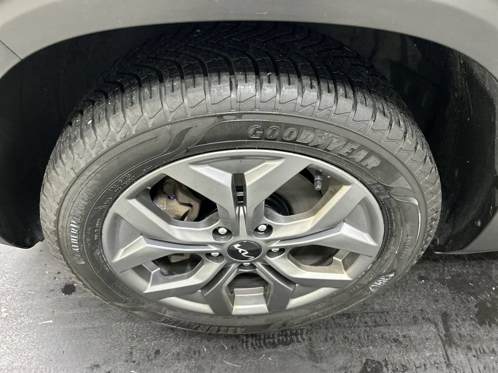 Certified 2024 Kia Seltos S AWD/4WD image 8